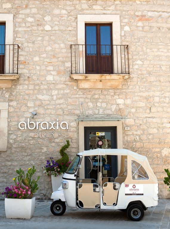 Abraxia B&B Comiso Bagian luar foto